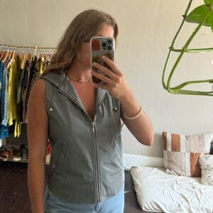 Water proof, insulating NY&CO grey active casual sleeveless zip vest with hood